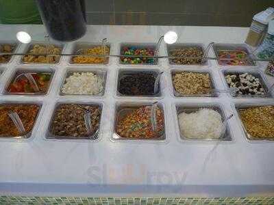 Yogurtland Hawaii Kai