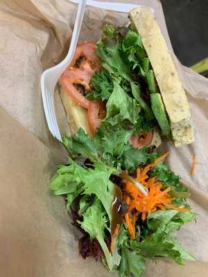 Nalu Health Bar & Cafe