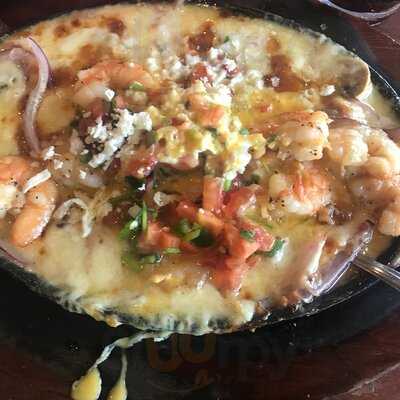 Los Cucos Mexican Cafe