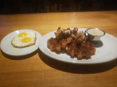 Twin Peaks Lake Buena Vista