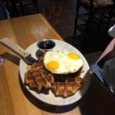 Twin Peaks Lake Buena Vista