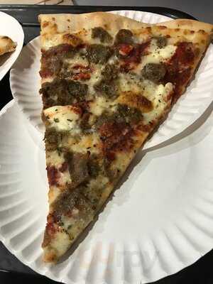 Gitto's Pizza Pasta & Pub