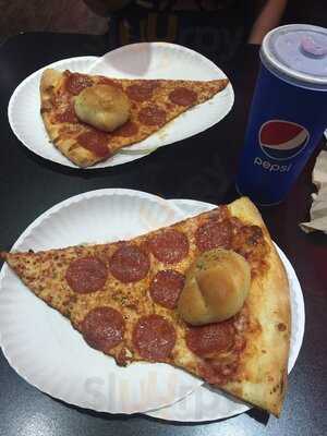 Gitto's Pizza Pasta & Pub