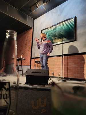 Loonees Comedy Corner