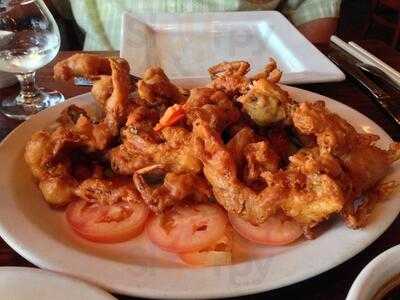 Kam’s Wok Wine Dine