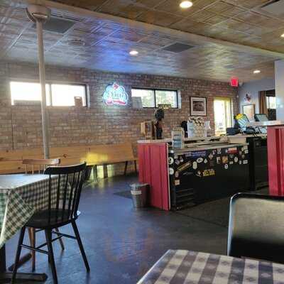 Gus's World Famous Fried Chicken