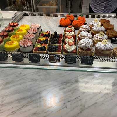 Flo Paris Bakery