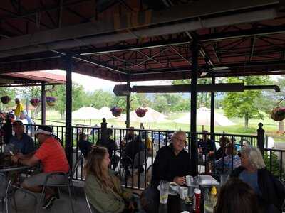 Patty Jewett Bar & Grill