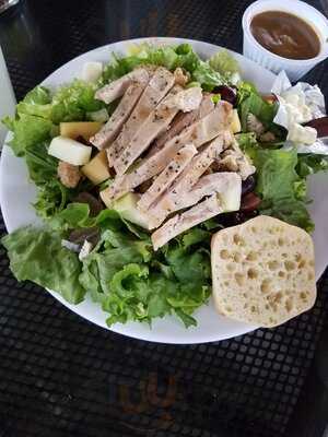 Patty Jewett Bar & Grill