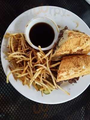 Patty Jewett Bar & Grill