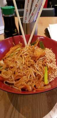 Bento Asian Kitchen & Sushi