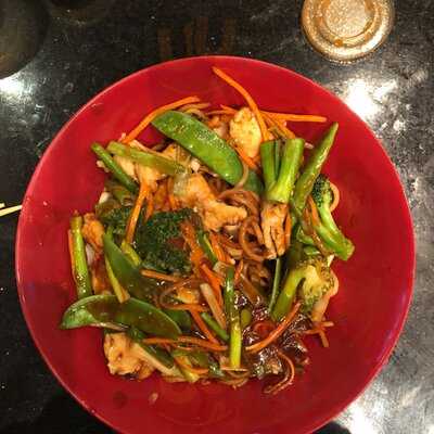 Bento Asian Kitchen & Sushi