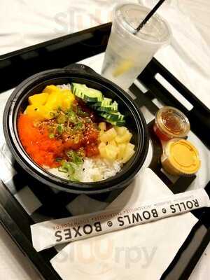 Bento Asian Kitchen & Sushi