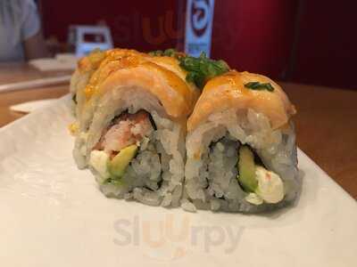 Bento Asian Kitchen & Sushi