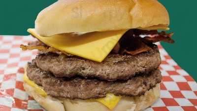 Dell’s Market & Deli