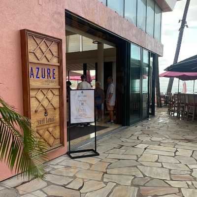 Queen's Surf Cafe And Lanai