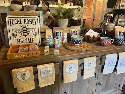 Waioli Kitchen And Bake Shop