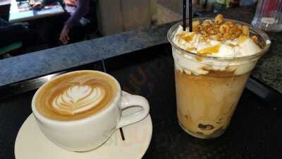 Los Autenticos Cuban Cafe