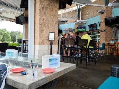 Island Wing Company Bar & Grill - Hunters Creek