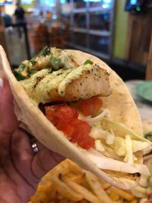 Island Wing Company Bar & Grill - Hunters Creek