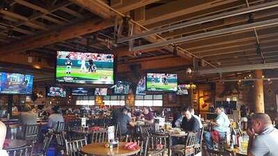 Twin Peaks Restaurants