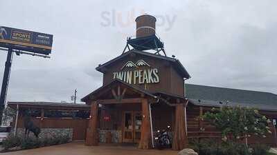 Twin Peaks Restaurants