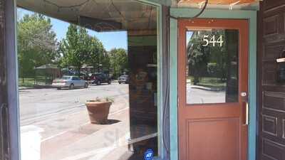 Mattie's Restaurant & Bakery