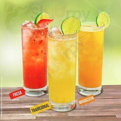 La Guitarra Con Sazon