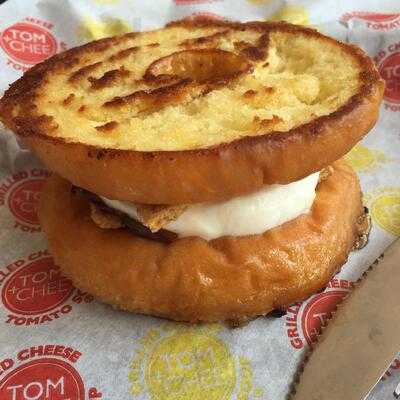 Tom + Chee