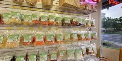 Lin's Hawaiian Snacks