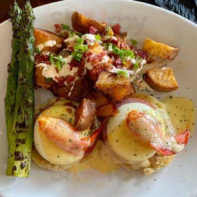 Nona Blue Modern Tavern