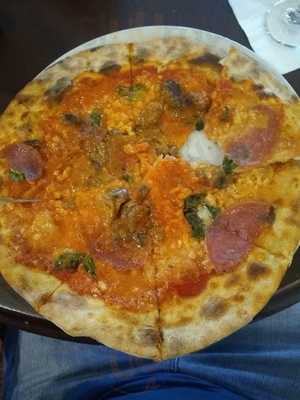 Duca's Neopolitan Pizza