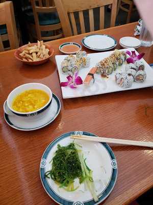 Mr. K's Chinese Cuisine And Sushi