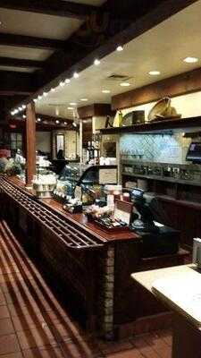 La Madeleine French Bakery & Cafe