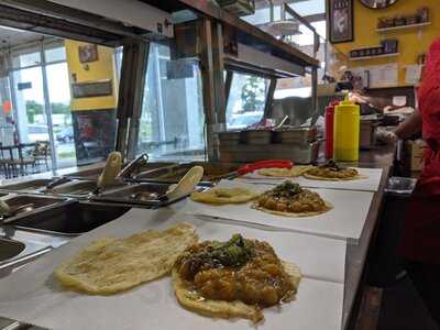 Vindi's Roti Shop And Bar
