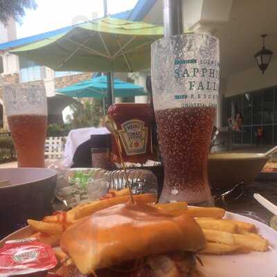 Drhum Club Kantine At Loews Sapphire Falls Resort