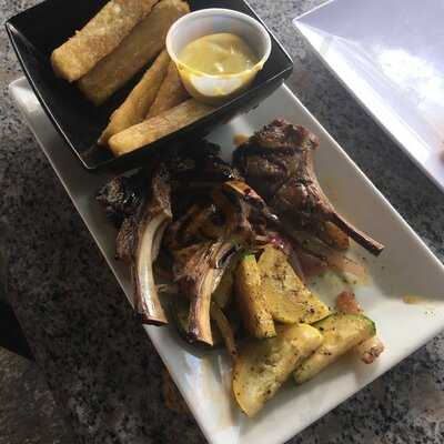 Bloodhound Brew Pub And Eatery