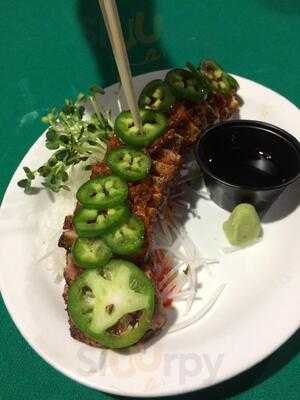 Underdogs Sports Bar & Grill