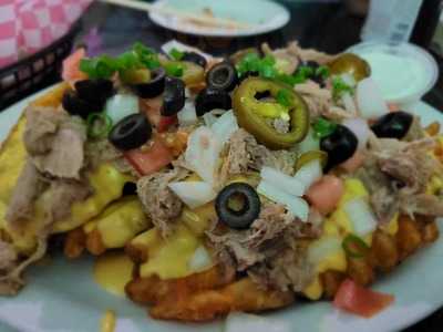 Underdogs Sports Bar & Grill