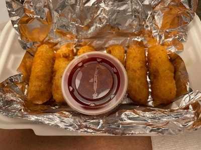 Pontillo’s Pizzeria