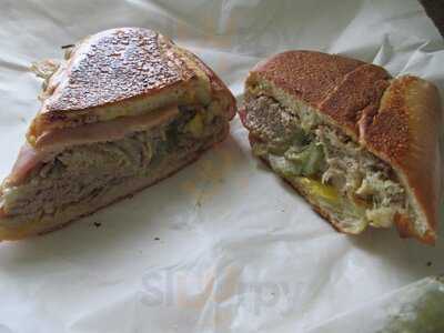 Island Subs & Burgers