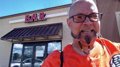 Mikey's Bar And Grill