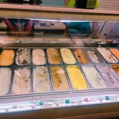 Lucy’s Lab Creamery