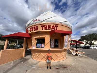 Tillie's Twisty Treat