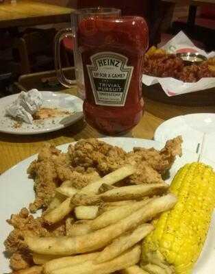 Chili's Bar & Grill - Golden Sky Lane