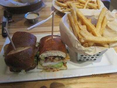 Chili's Bar & Grill - Golden Sky Lane