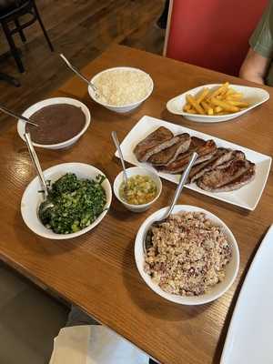 The Golden Pod - Restaurant & Bar