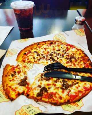 Uncle Maddio’s Pizza