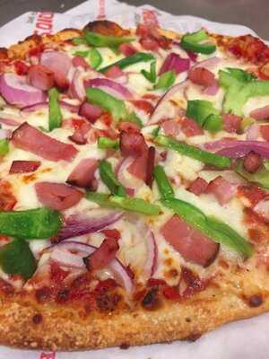 Uncle Maddio’s Pizza