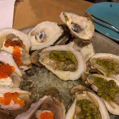 Wine 4 Oysters Bar & Bites